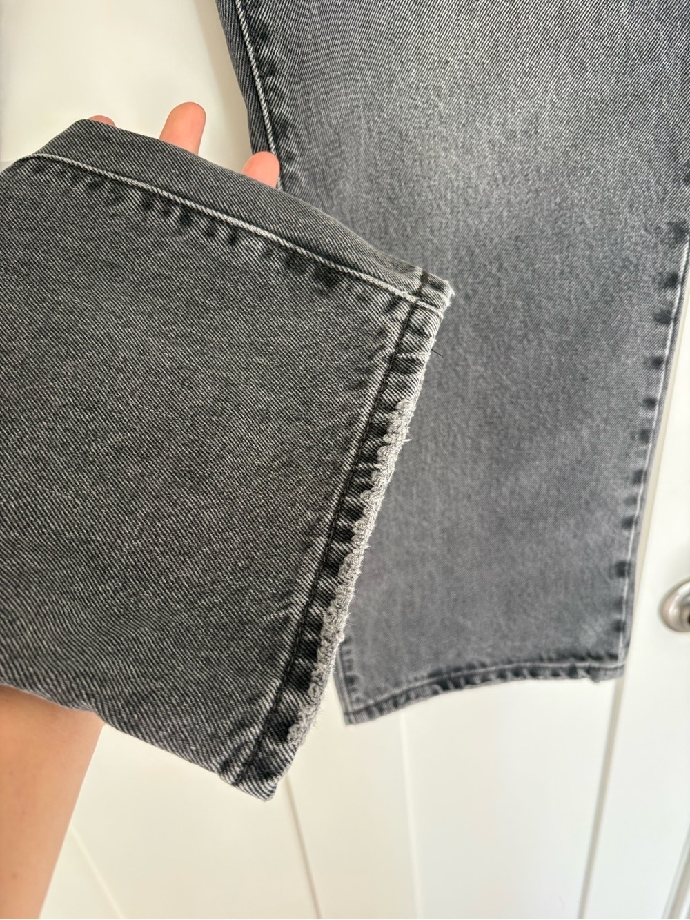 Levi’s 501 Straight Leg Jeans Grey Wash High Rise Button Fly Size 30 - Picture 6 of 10